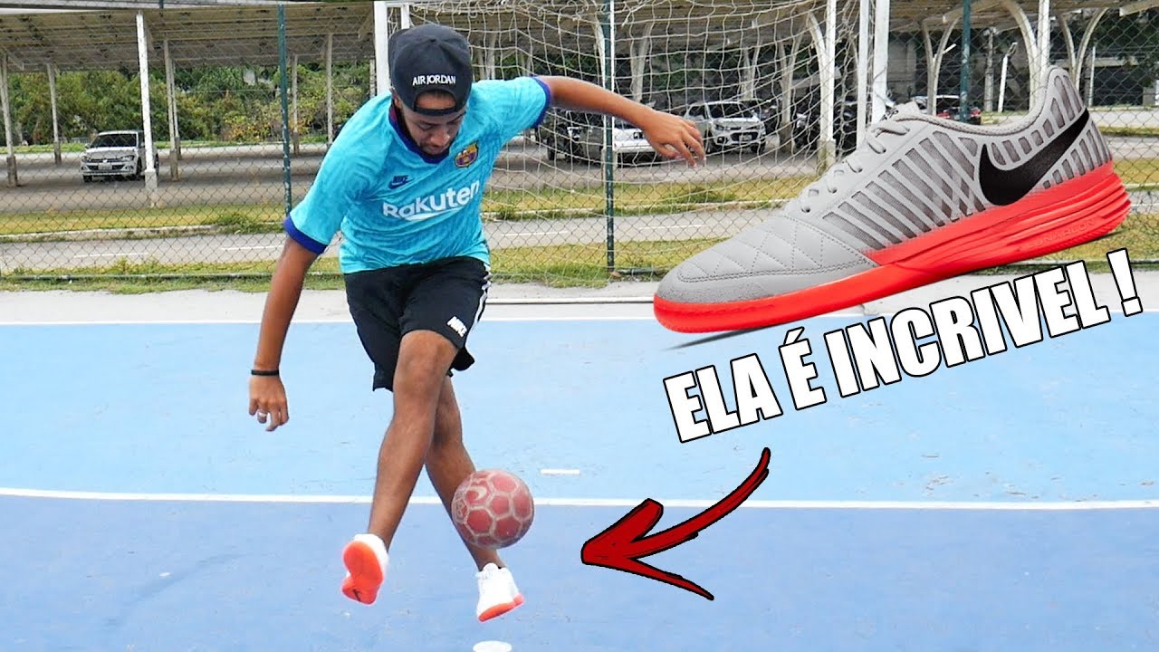 A CHUTEIRA MAIS ÚTIL DO MUNDO - LUNAR GATO 2 - A NOVA CHUTEIRA DA NIKE !