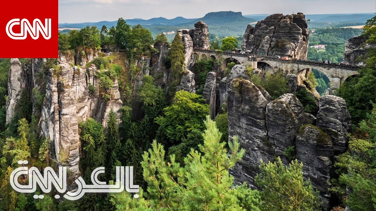 إطلالة من فوق جسر باستي في ألمانيا