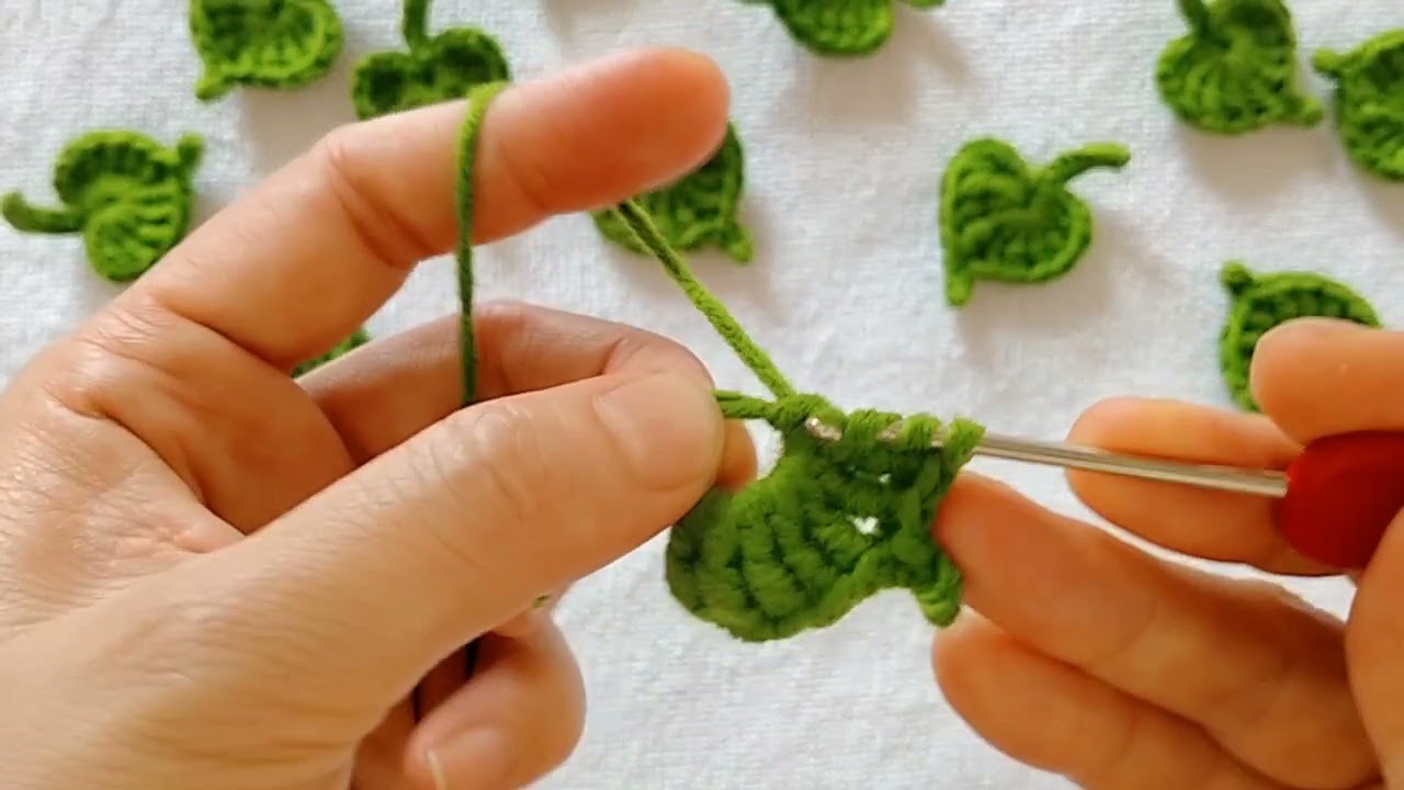 Cách móc chiếc lá từ len tất đẹp - How to crochet a leaf from wool is very beautiful 🎀🎀