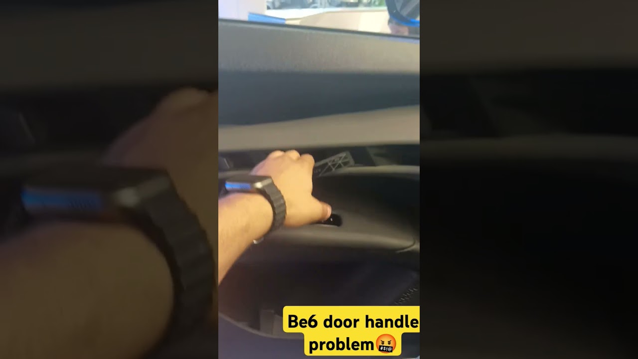 Be 6 door handle problem 🤬 #mahindra #mahindrabe6 #negatives #viralvideo