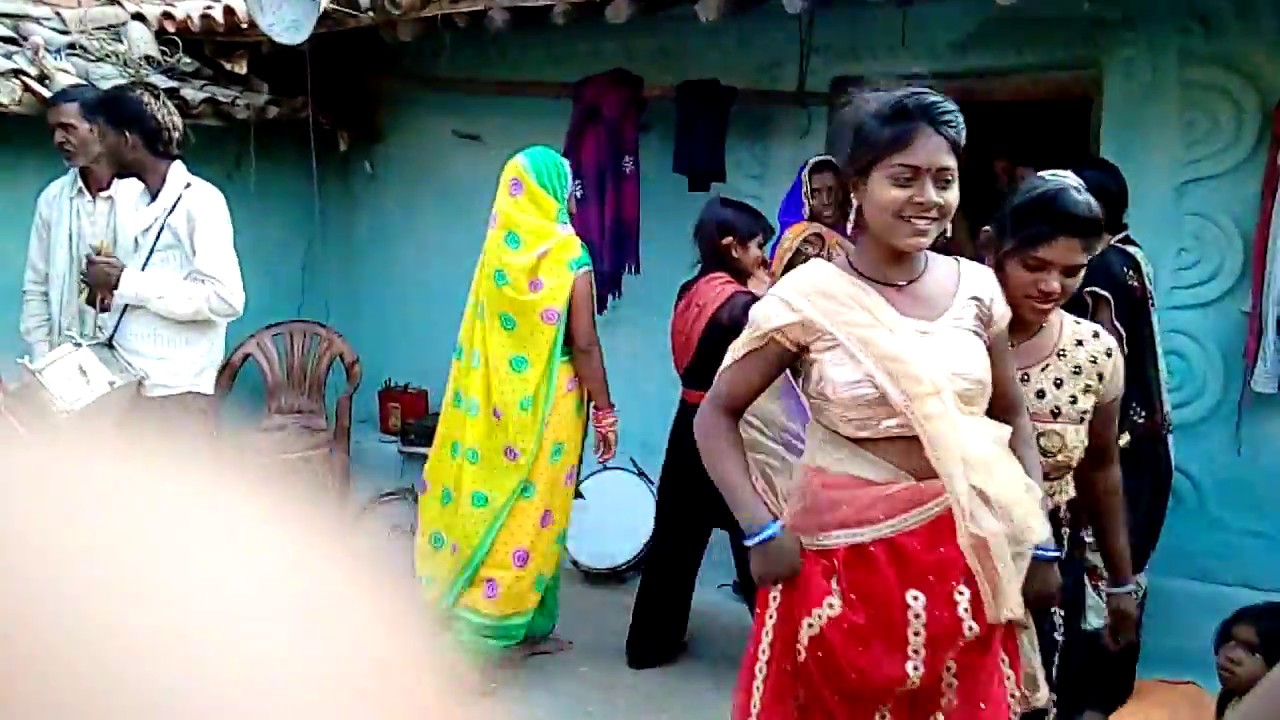 DESI DANCE SINGRAULI