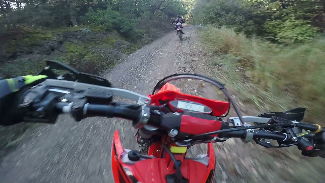 Beta rr 125 vs Beta rr 300| 2 stroke battle| PURE SOUND
