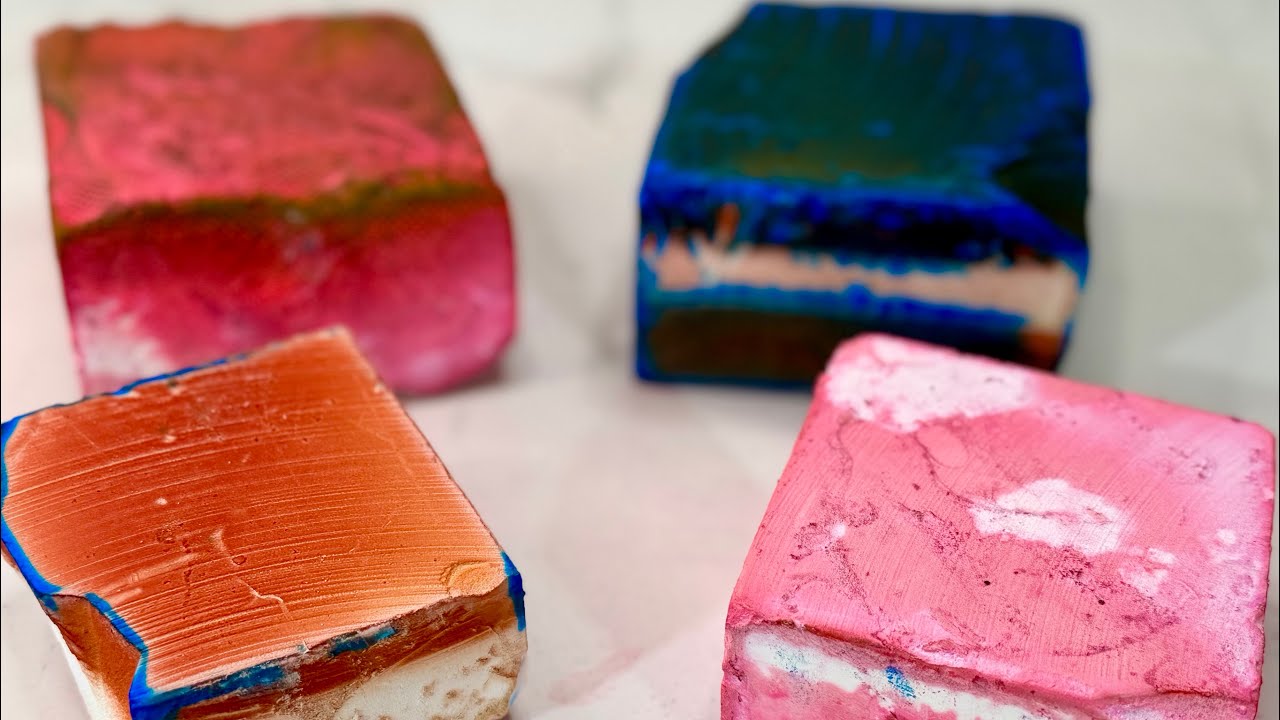 DYED JUMBOS VERSUS REGULAR SIZED GYM CHALK CRUSH