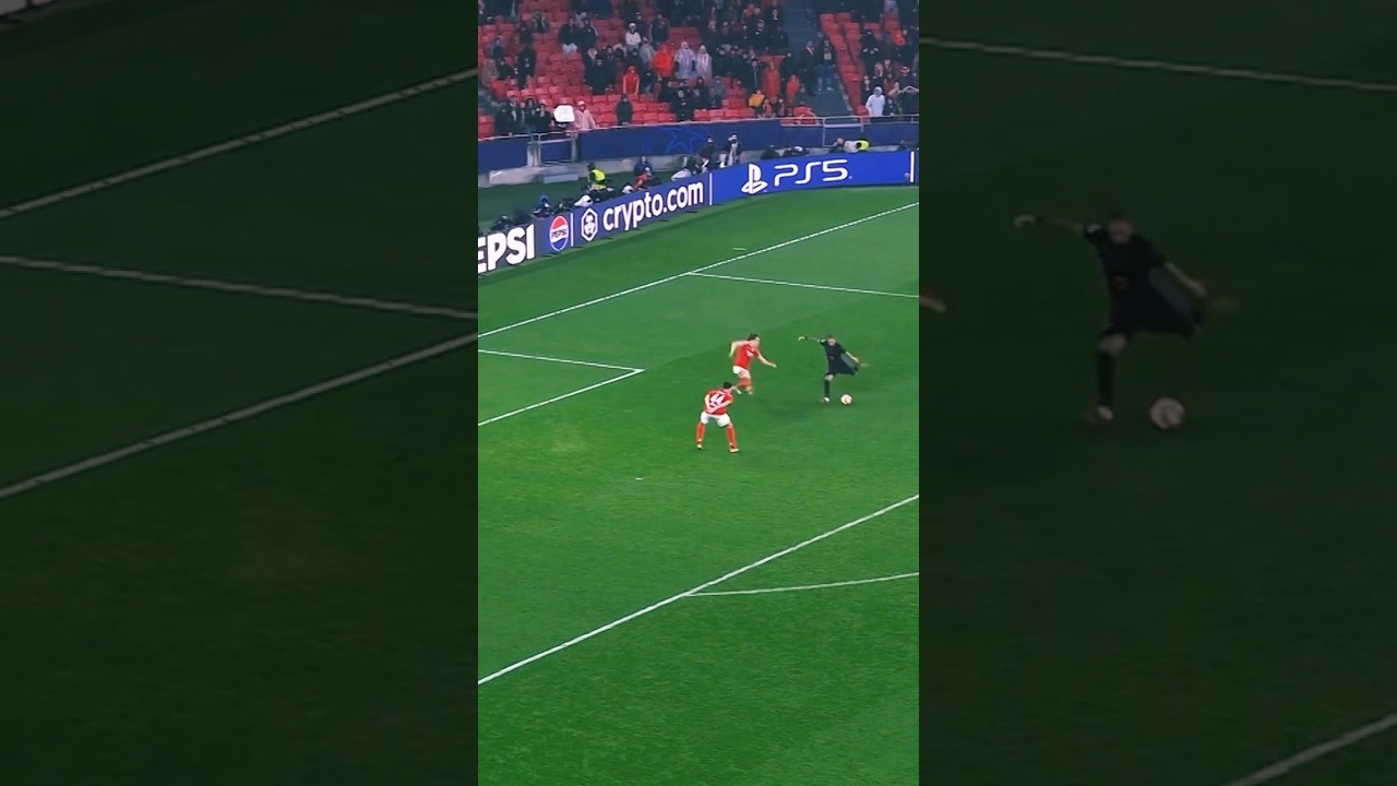 Raphinha&rsquo;s winner! 😍