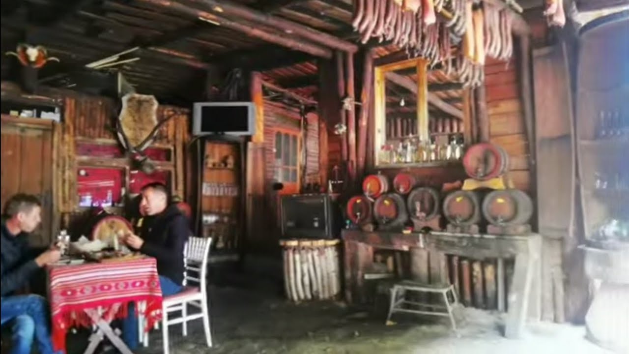 Mâncare tradițională ca la stână. Popasul 