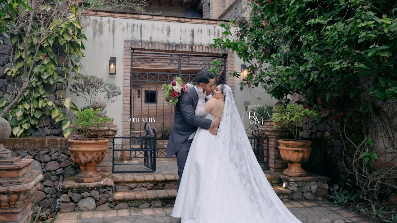 Beautiful classic wedding at Nayarit.