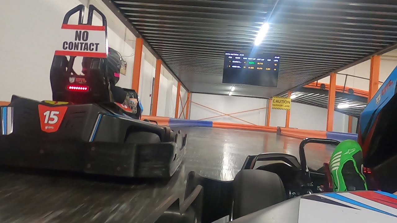 Soar Electric Indoor Karting - Getting a 28.674 second lap at Soar E-Karting #SOAR