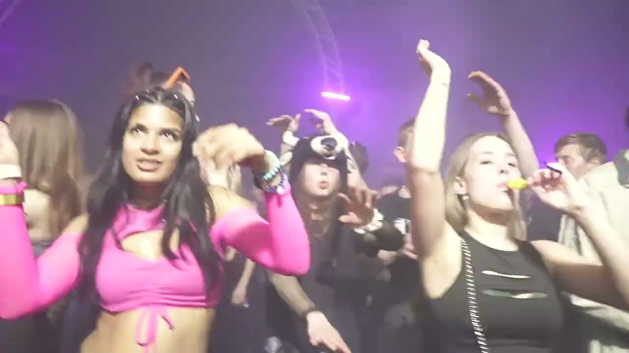 PAASRAVE 2023 Code Rood X Blurry Rave Pompgebouwen Brunssum