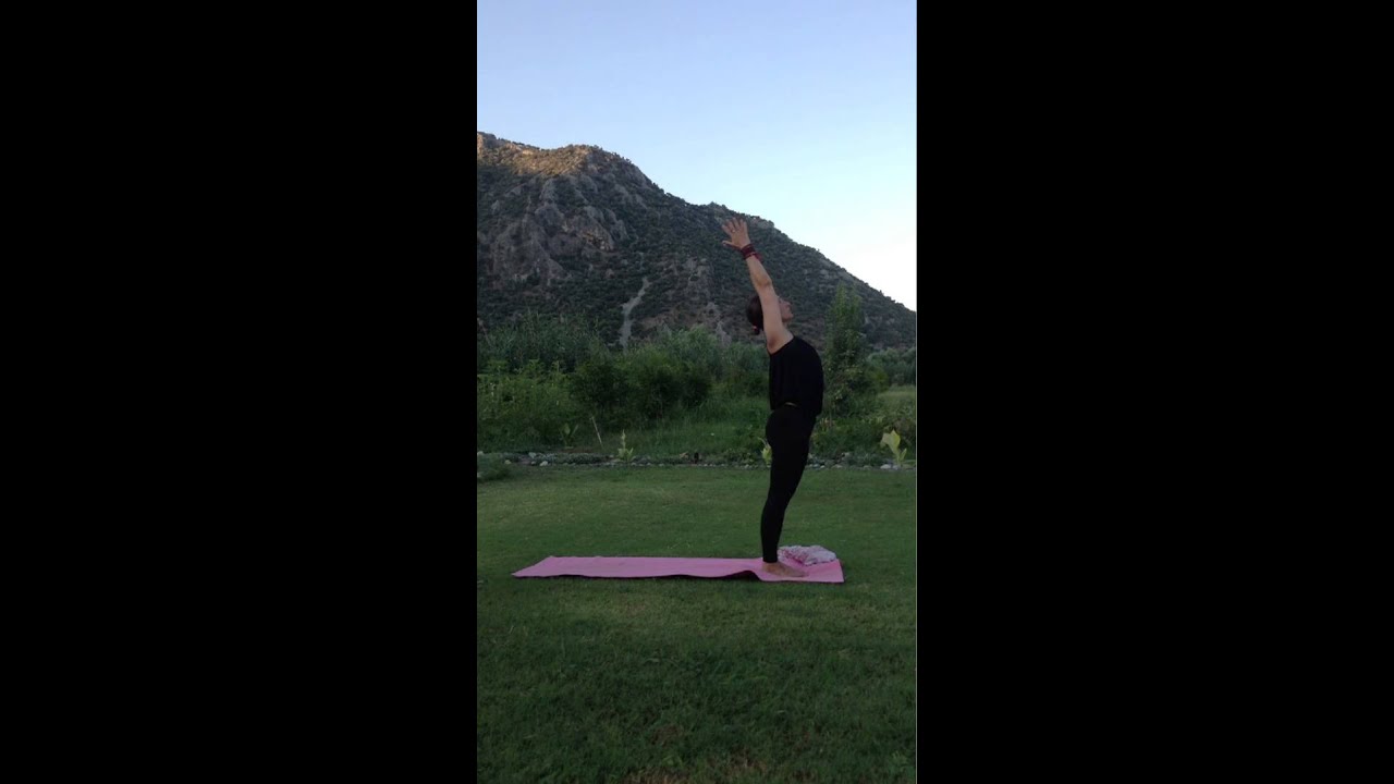 www.Yocalm.com | SUN POWER YOGA class | Anne-Marie Newland | Teacher Training