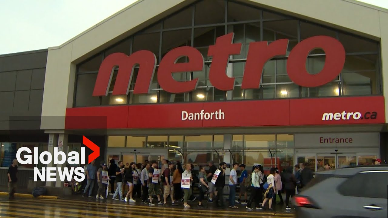 Metro reports massive profit as GTA workers continue strike
