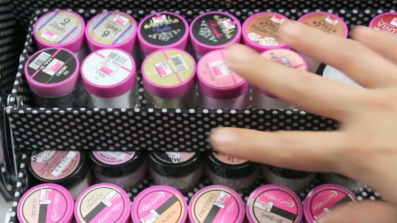 Que llevo en mi maletín de trabajo mis productos para uñas y muchas cositas más