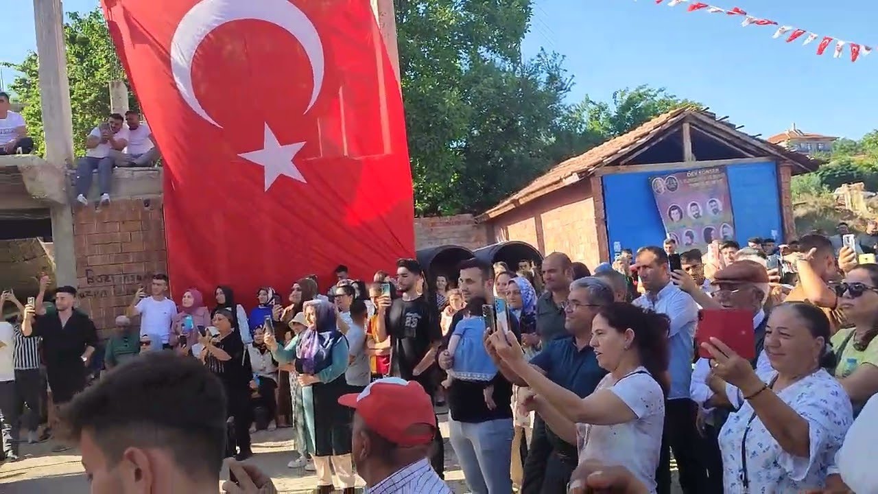 Gülistan & Haşim Tokdemir - Yalanım Varsa -Yalan Dünya (Kösrelik Konseri) Yozgat