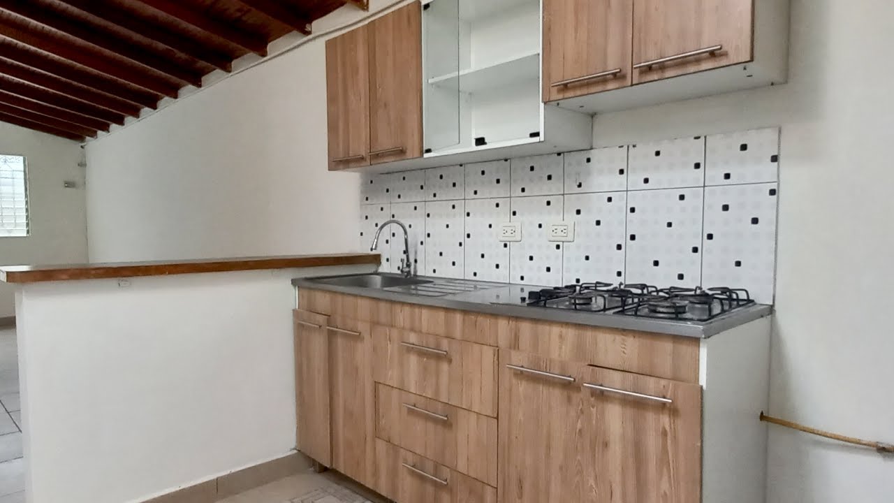 COD 6025 Se vende APARTAMENTO en La Milagrosa - Bello.