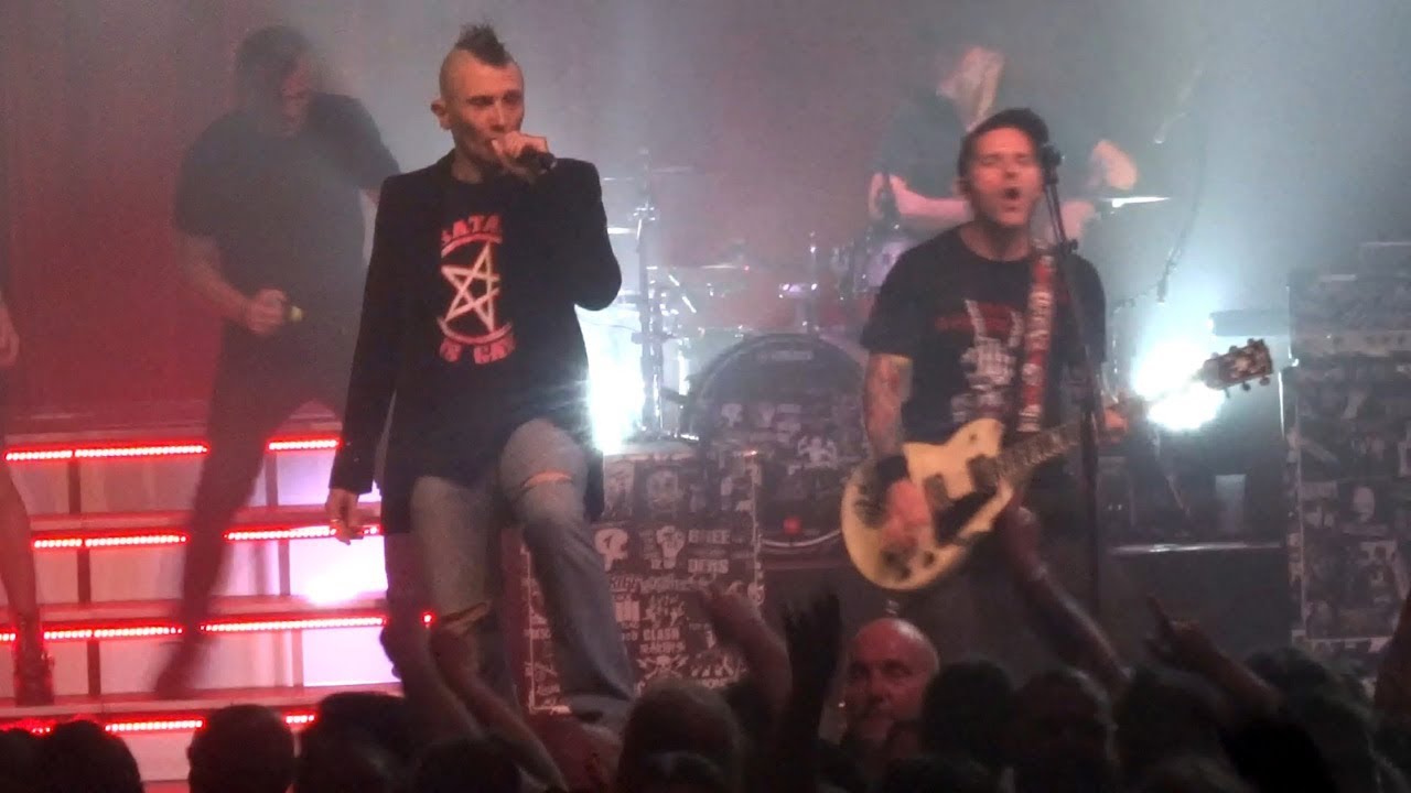Le Bal des Enragés - Blitzkrieg Pop (Live) - Transbordeur, Lyon, FR (2019/04/20)
