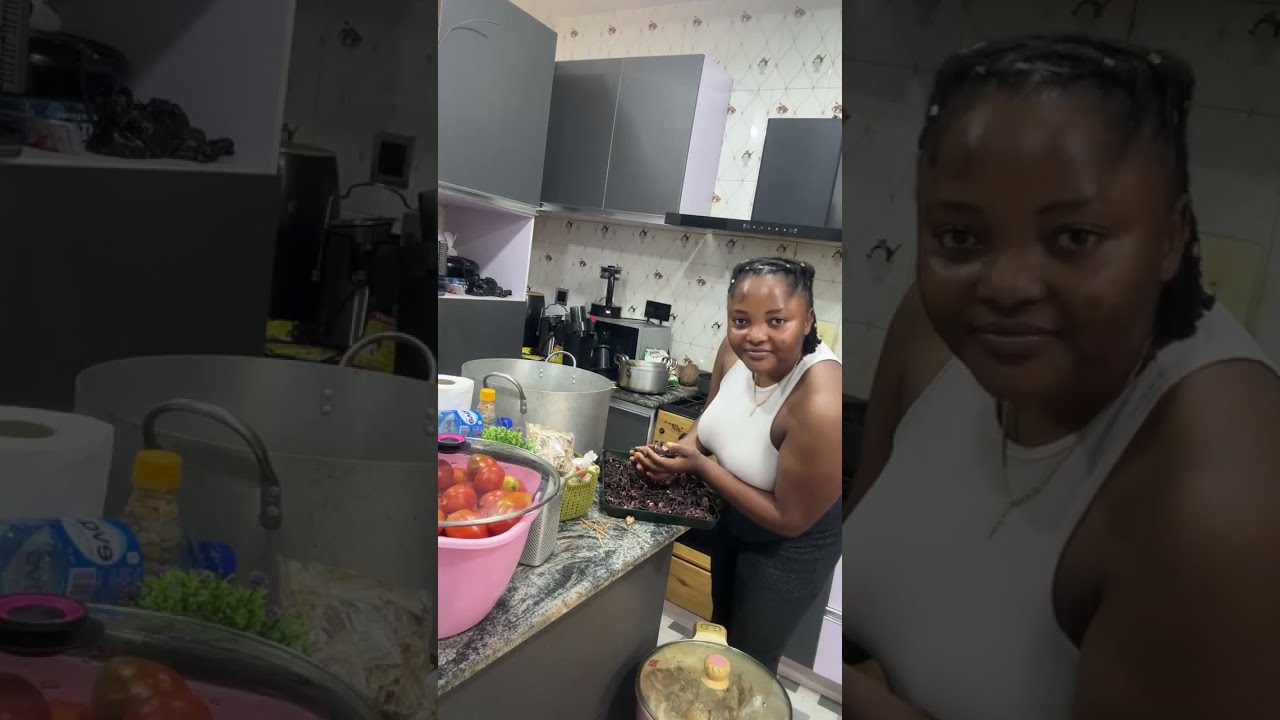 How I cook my chicken and oven dry #viral #food #kitchen #shorts #viralvideos #chicken #fyp #foryou