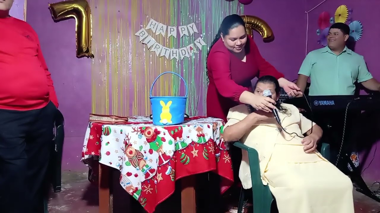 Cumpleaños #76 de mi Madre Elvira Rivas