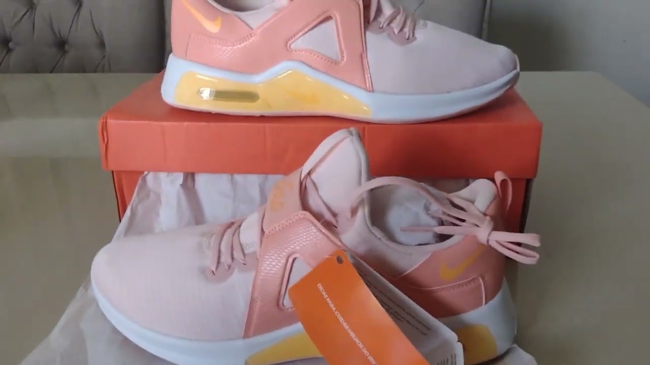 T&ecirc;nis Nike Air Max Bella TR 5 Feminino