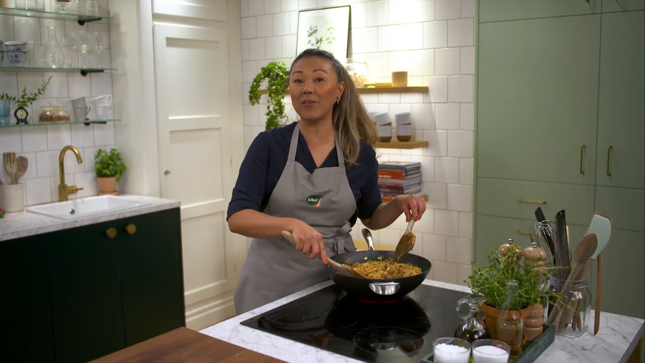 Kökets middag: Nudelwok med köttfärs och grönsaker - Köket