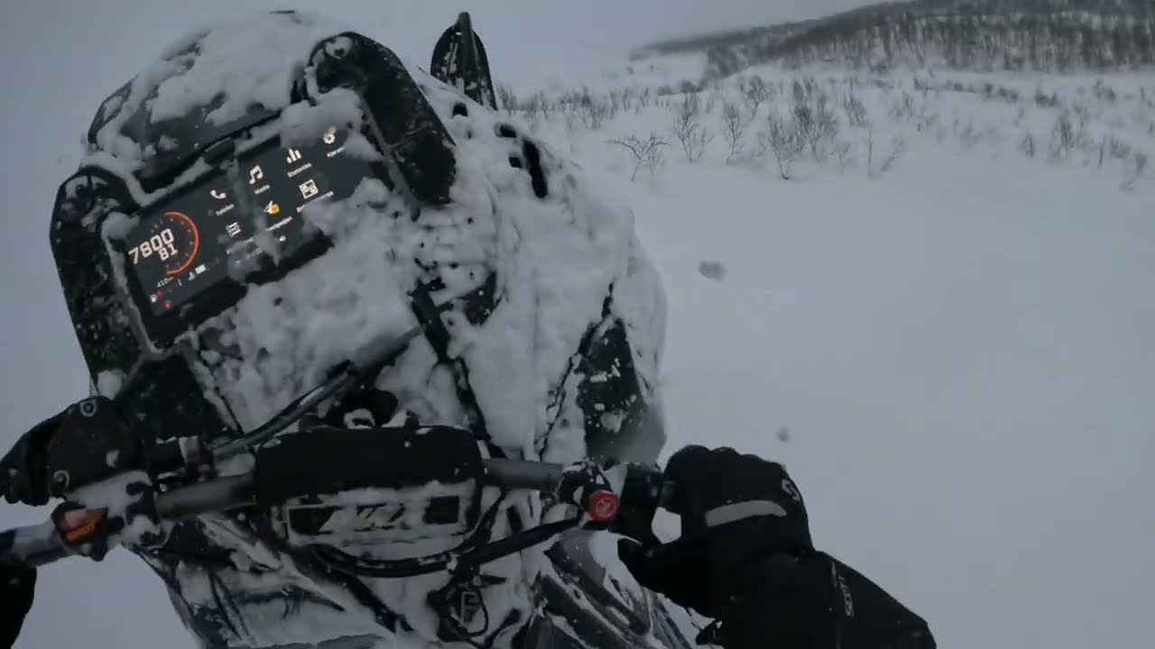 Lynx Shredder 3700 Turbo | Modified air intake