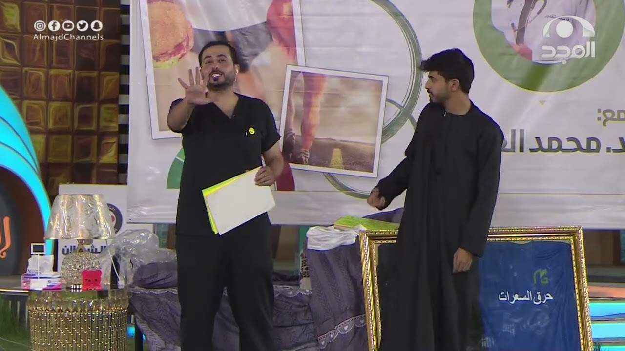 عبدالله العنزي يمثل معاناته مع أهله لما يقومونه من النوم 😂😅| #الذواقة55