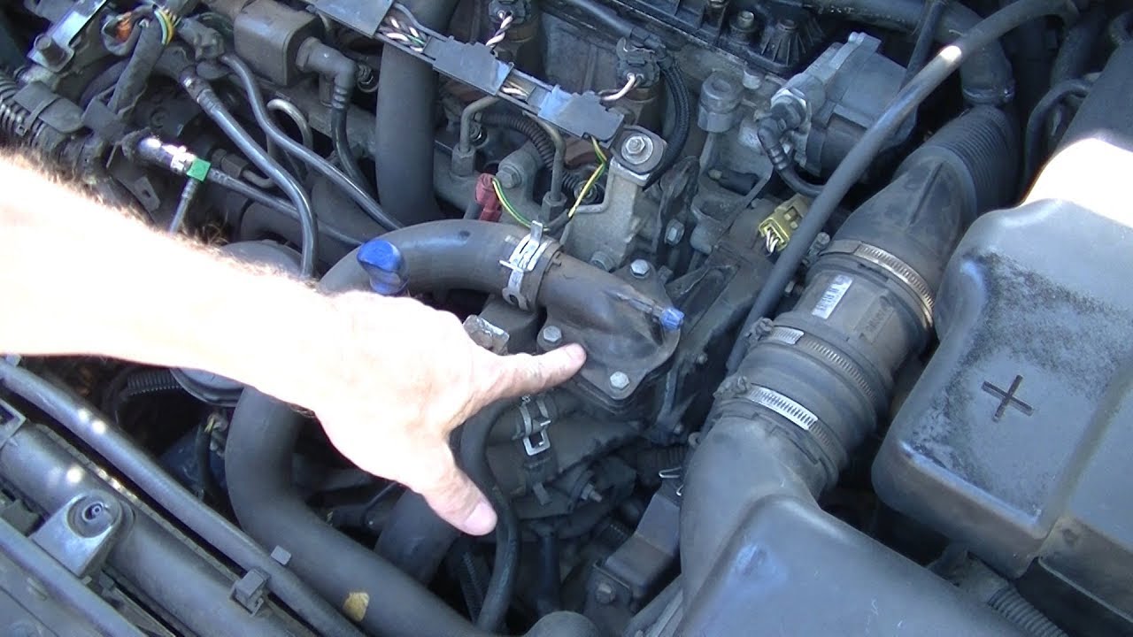Check the cooling circuit 🐧 - Test thermostat, temperature switch and radiator blower