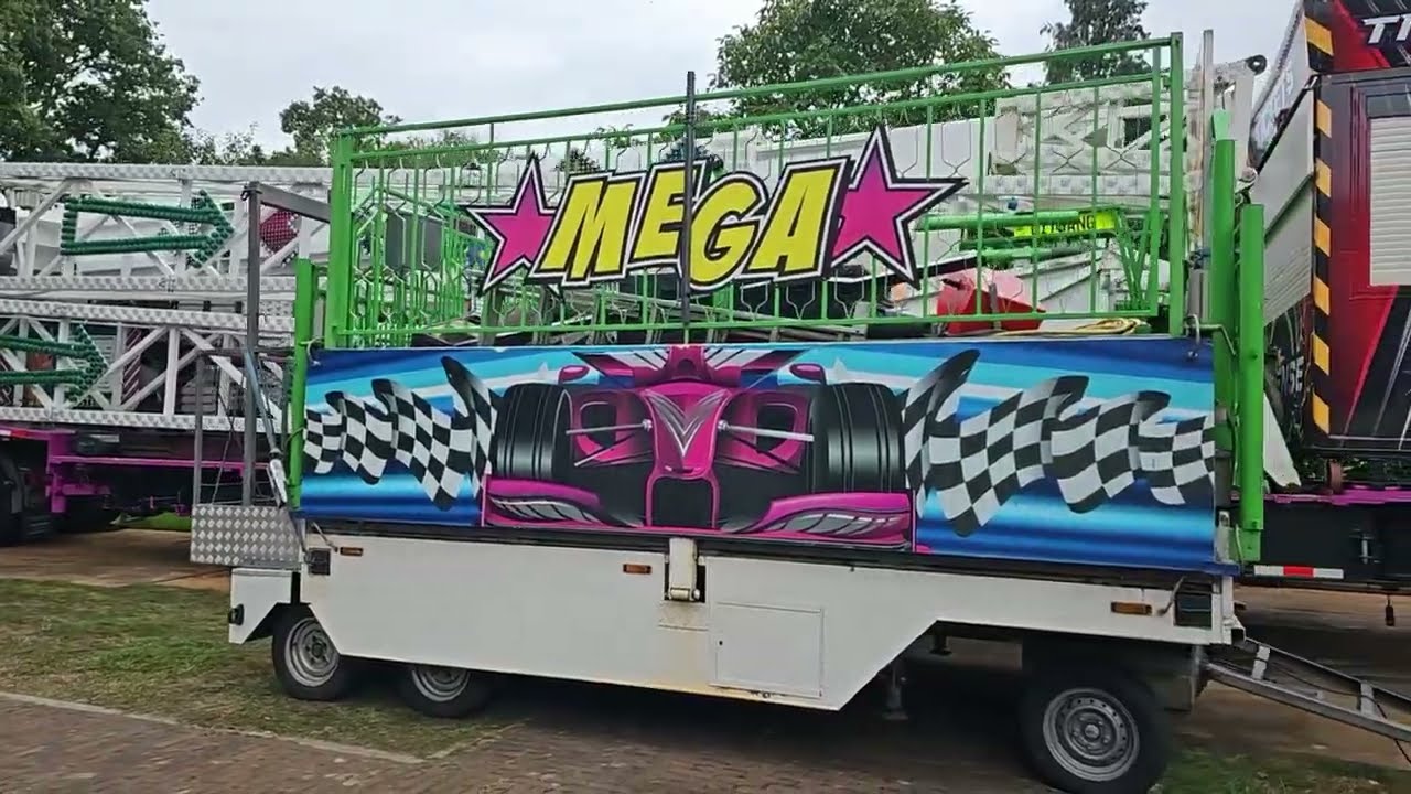 Opbouw Kermis / Aufbau Kirmes / Kermis Wijchen 2024 - 1