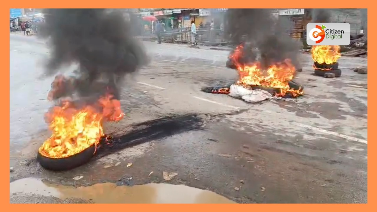Bonfires in Kawangware as protests over high fuel prices erupt