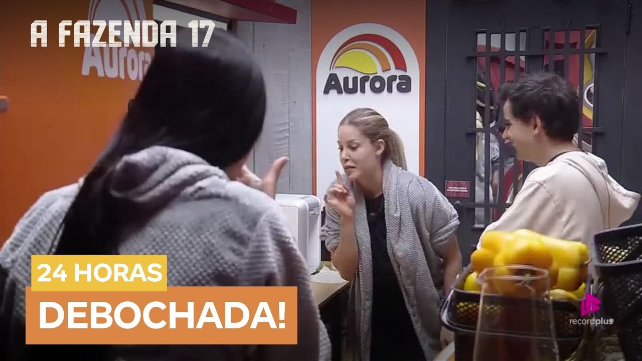 Dudu se diverte com imitação que Saory fez de Carol | A Fazenda 17