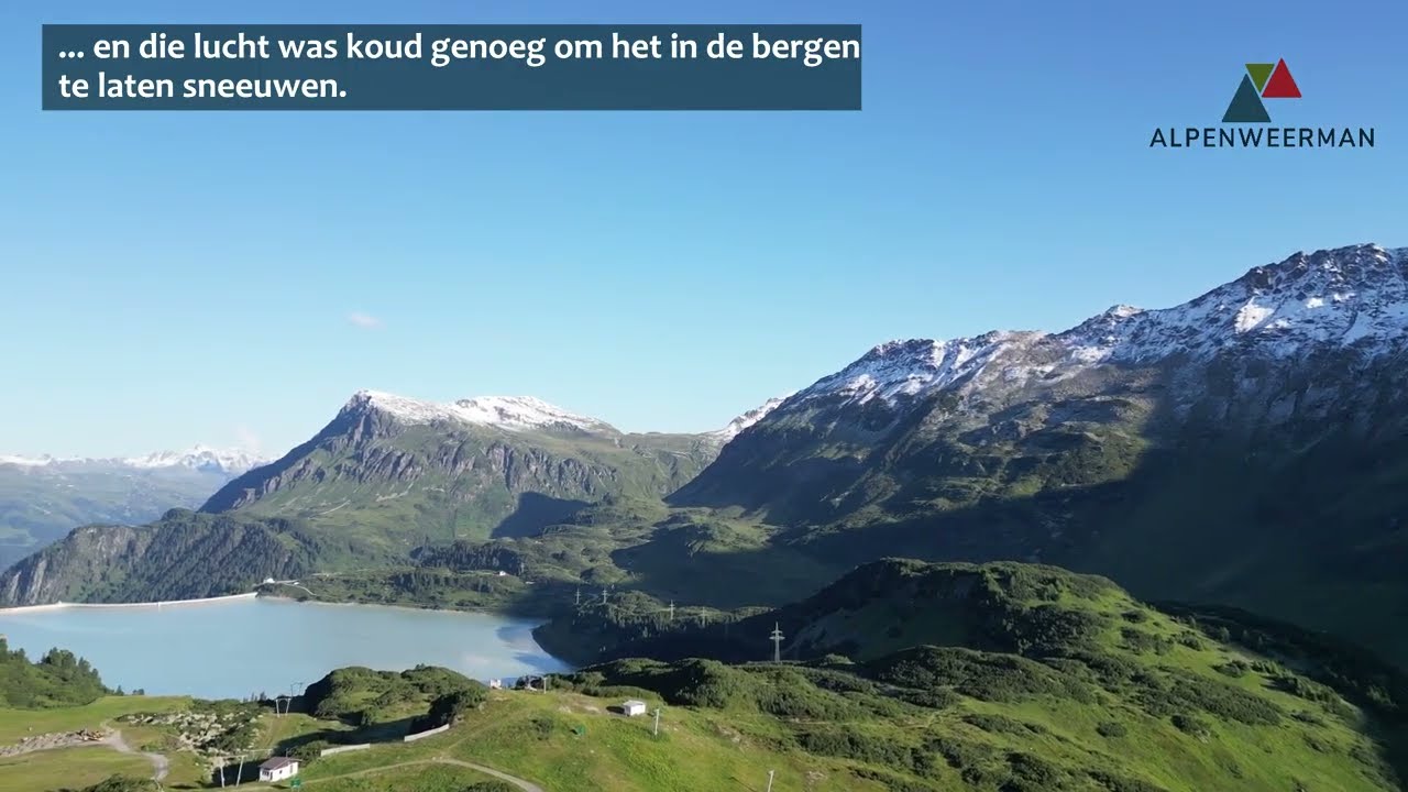 Dronebeelden van de zomersneeuw in de Alpen