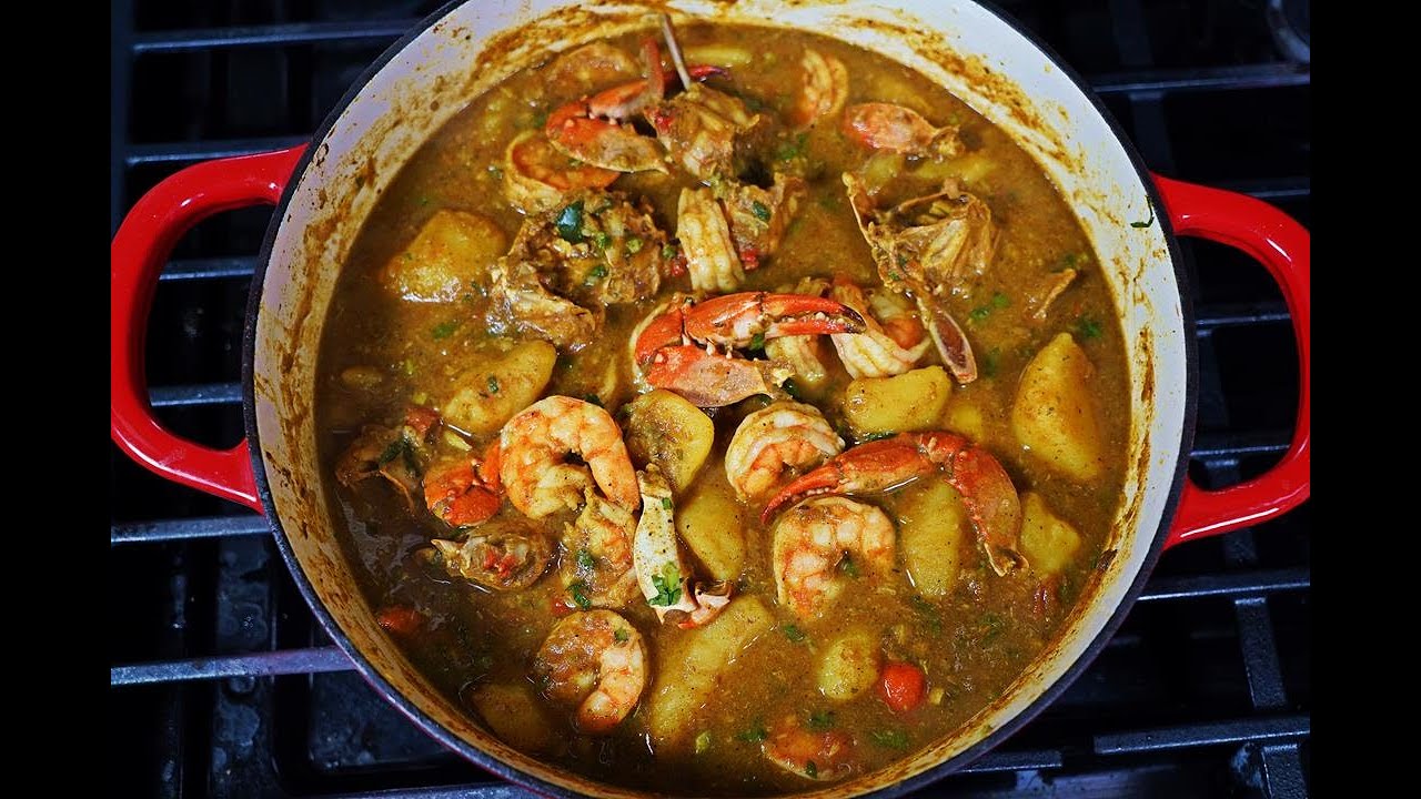 Curry Crab With Shrimp and Potatoes #TastyTuesdays | CaribbeanPot.com
