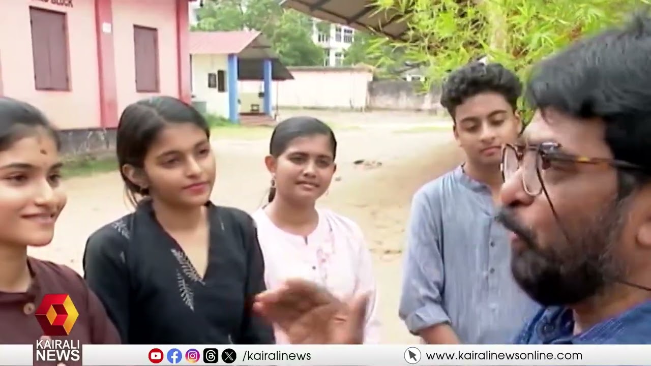 ഇക്കുറിയും കലോത്സവത്തിന്റെ മോണോ ആക്ട്  വേദിയിൽ സജീവമായി കലാഭവൻ നൗഷാദും ശിഷ്യരും| Kalabhavan Naushad