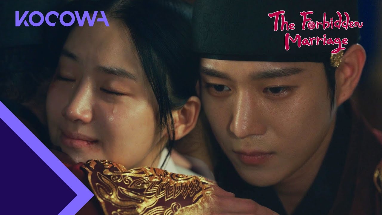 Kim Young Dae hugs Park Ju Hyun...