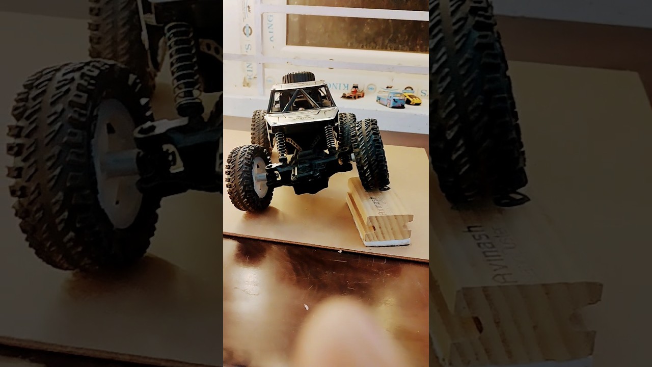 I found a new rc car off road with high speed heavy mileage