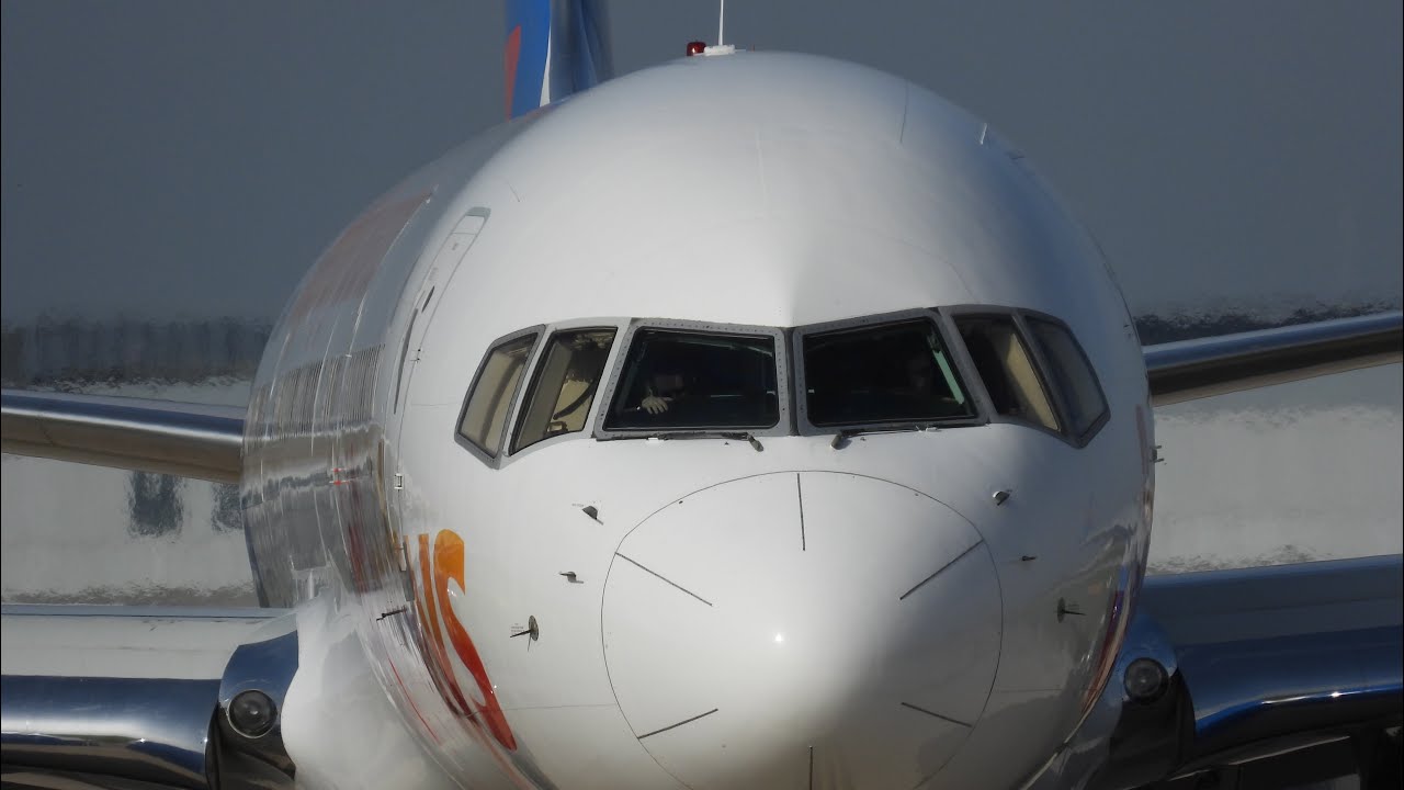 BOEING 757- 200,  RR RB211 Roar! #aviation