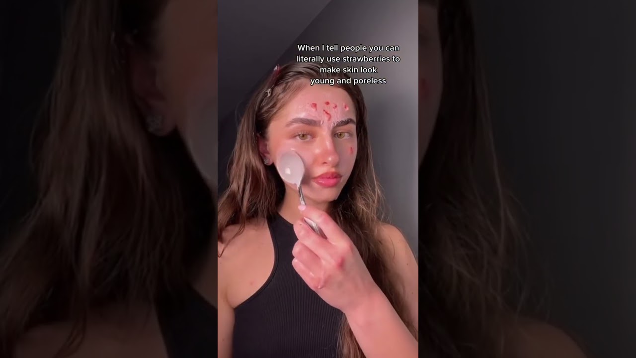 Magic strawberry face mask🍓#beautytips #strawberry #facemask #secrets #glowingskin
