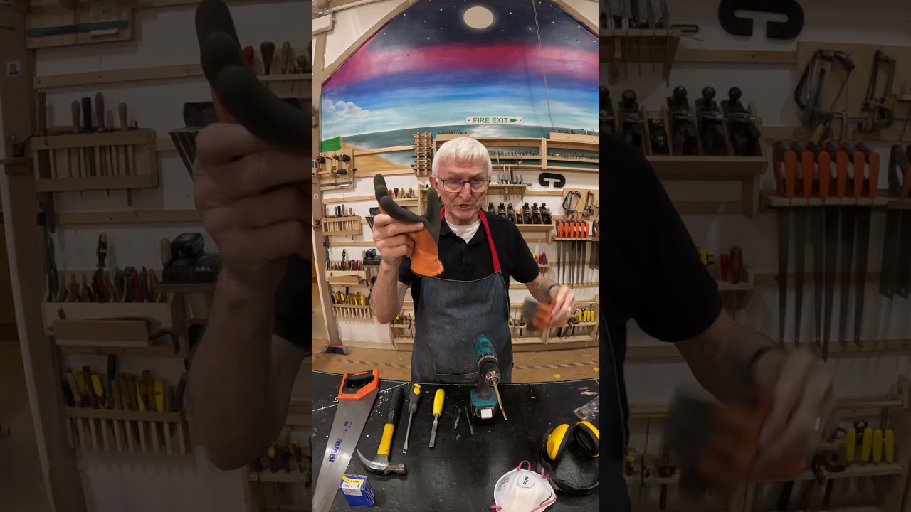 Working Safely with Hand Tools