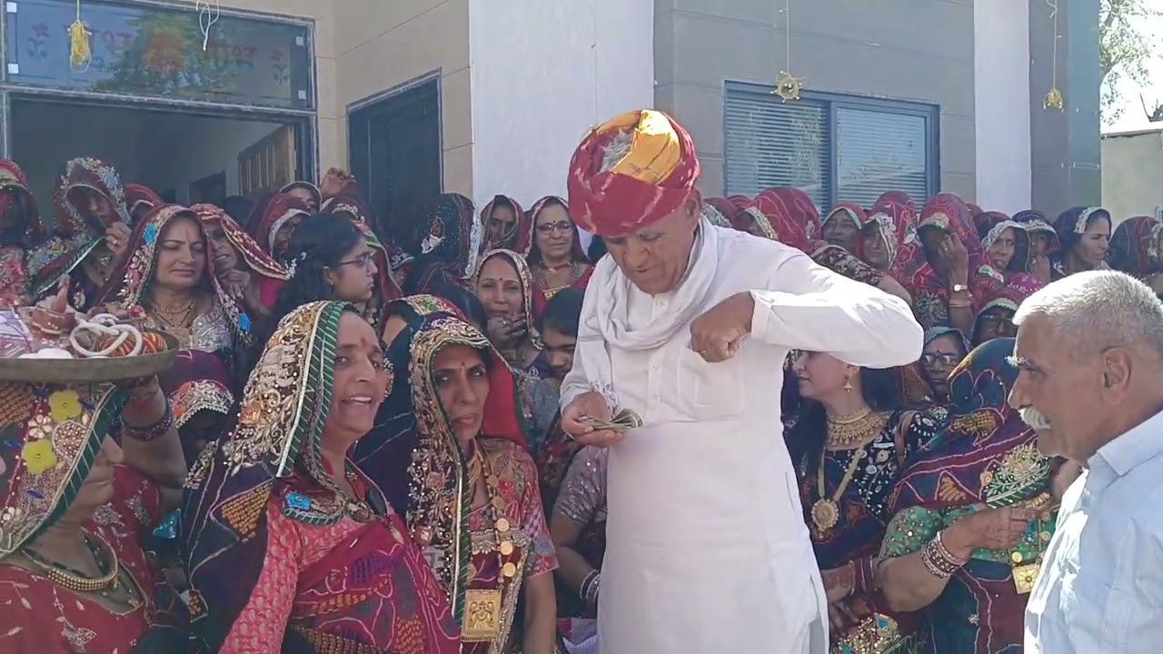 अर ओ भात मुका र है के जणा तो जाणु पड सी 
