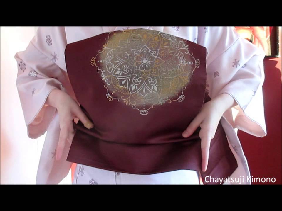 Chayatsuji Kimono | Nagoya | Drumshaped obi knot with Nagoya obi