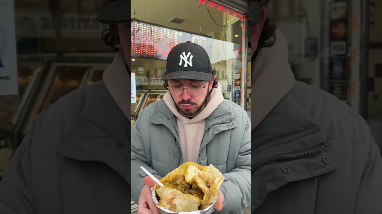 THE BEST CHEAP EATS IN NEW YORK CITY #shorts #food #cheapeats