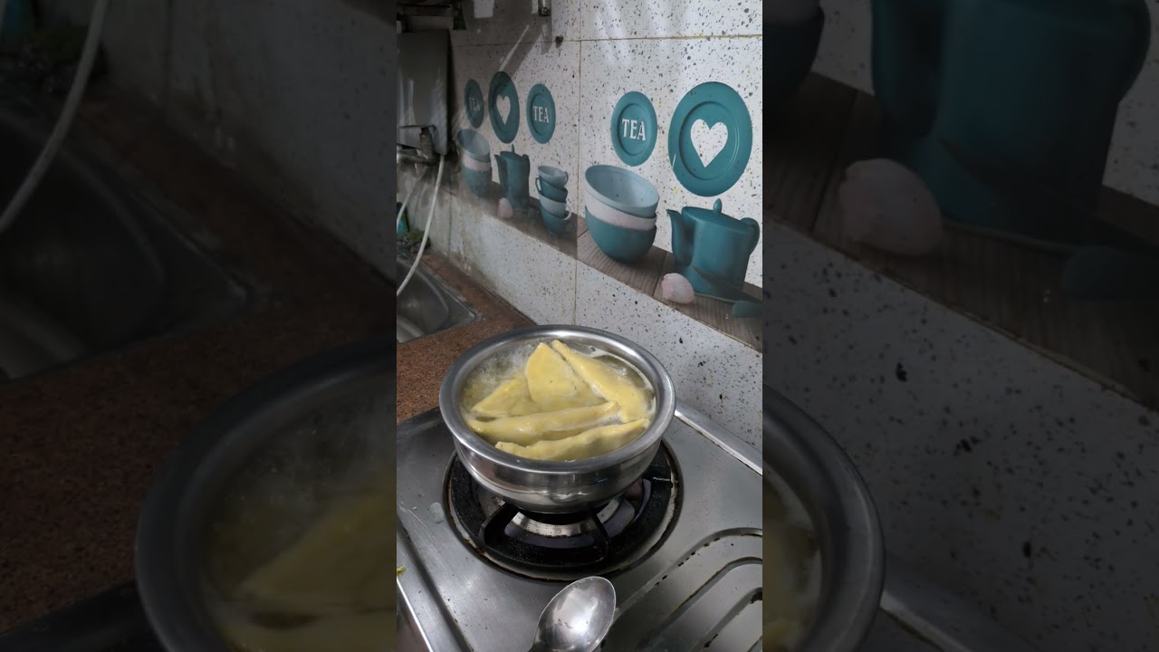 Besan + aalu + matar ka mast nashta#bhukad #cooking #newbreakfastrecipes #foodlover 