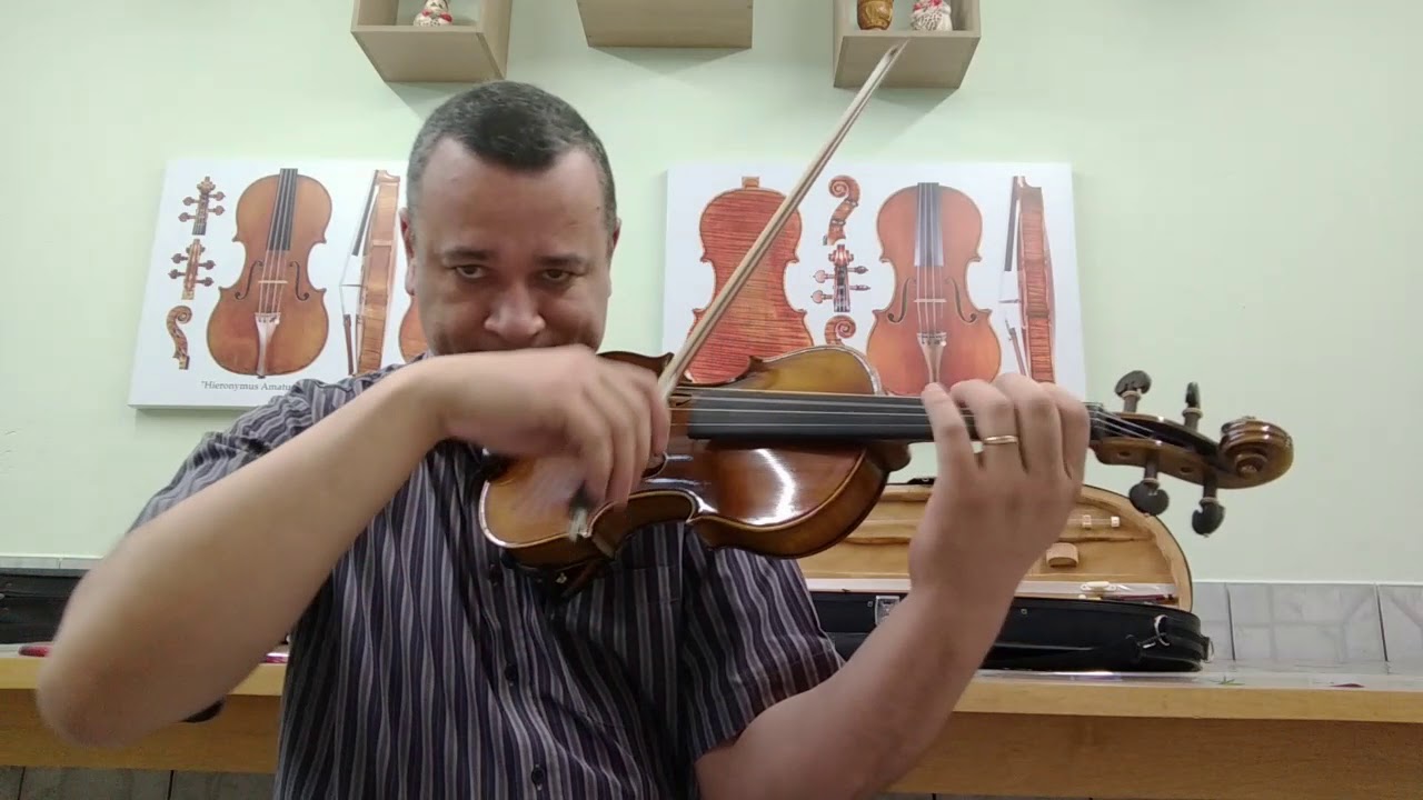 HINO CCB 390 - AULA VIOLINO PROJETO 480