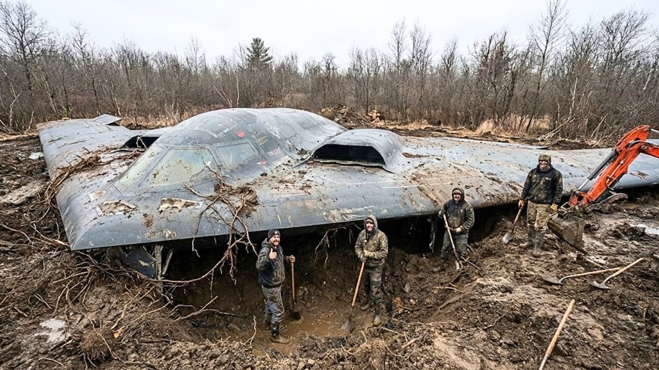 Restoration of an Abandoned B-2 Spirit Found Buried Under Mud (Full Rebuild)