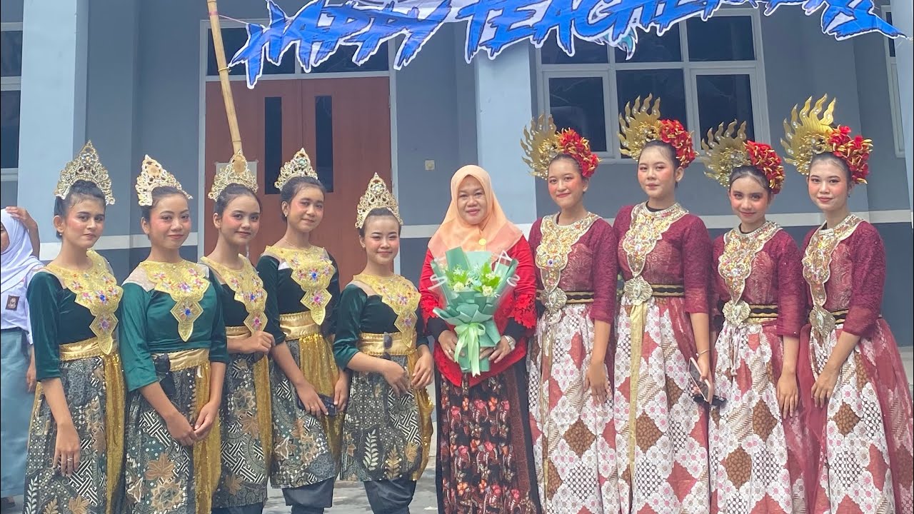 Tari mojang priangan & rampak gendang by SSN | Hari Guru Nasional 2024