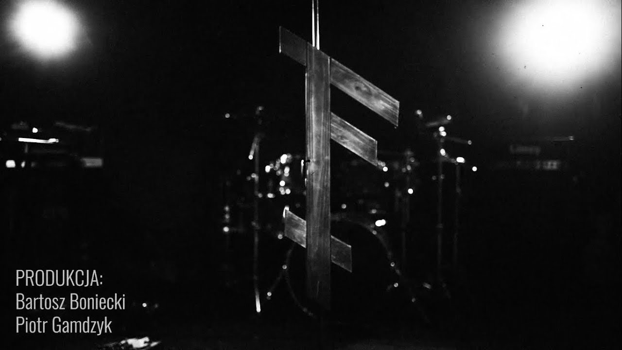 FIASKO - Czarna owca/biały kruk (Video)