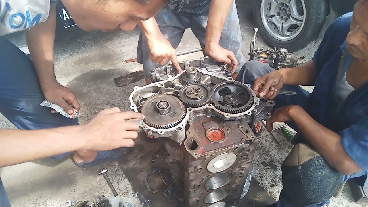 Cara Set Top Timing Gear Toyota Dyna Rino 13B