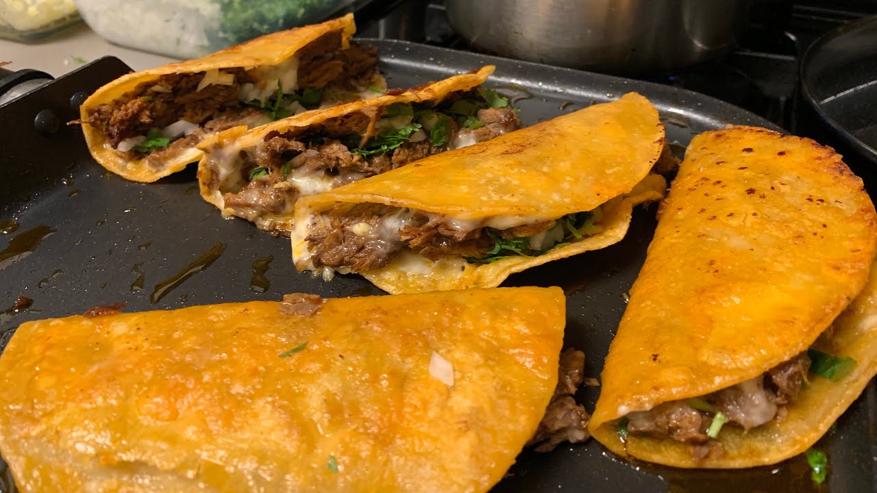 Cómo Hacer Birria y Quesabirria Estilo Tijuana - Cocinando Con Carmen