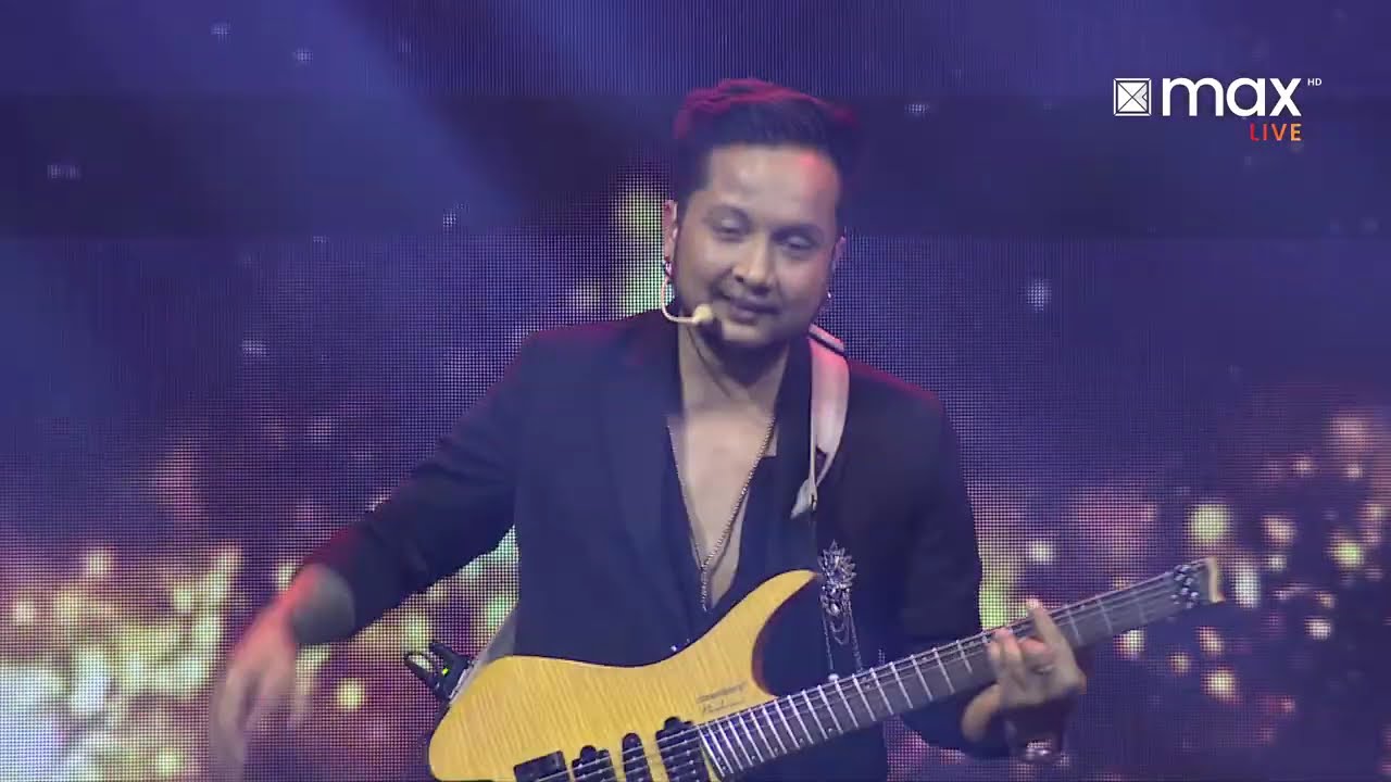 Pawandeep Rajan and Band Performance