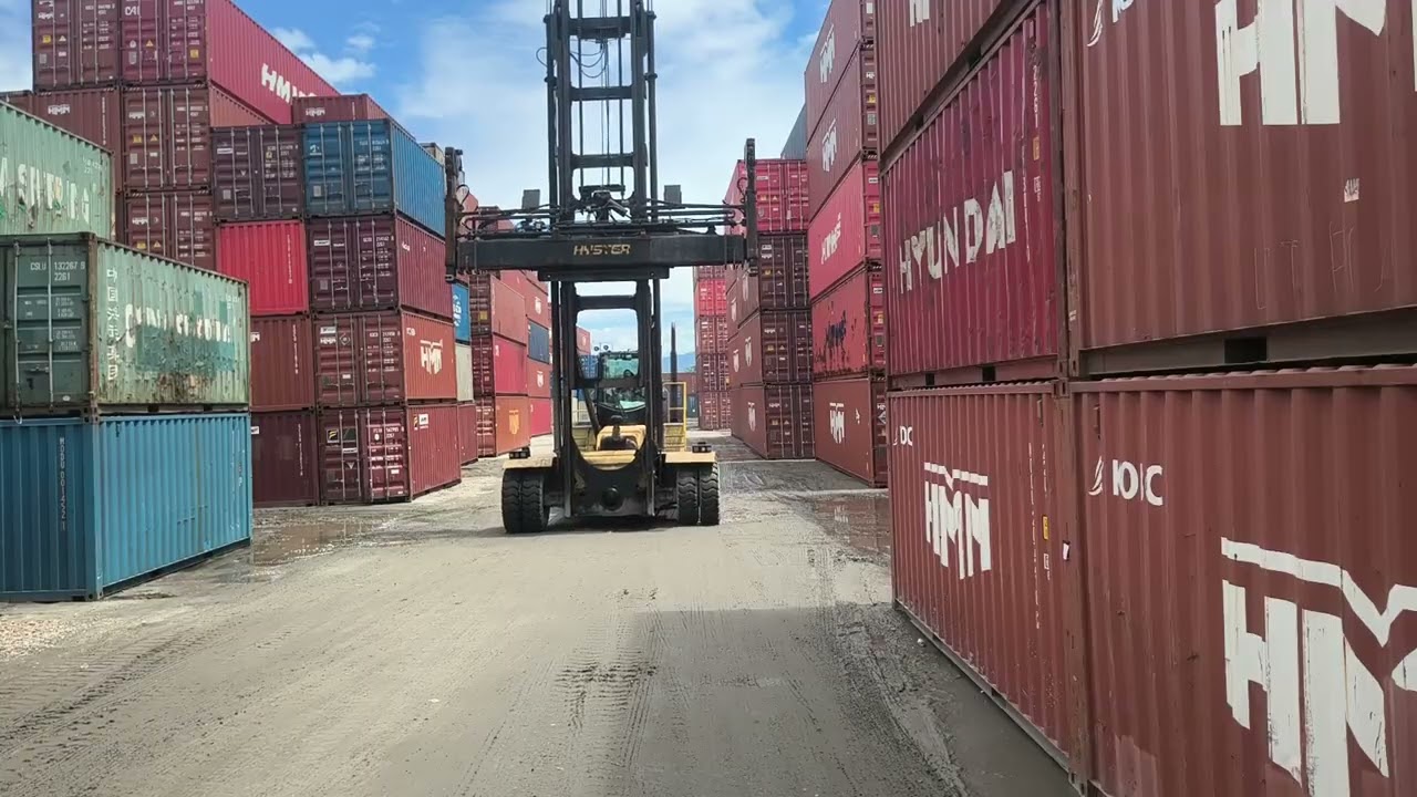Devolução da container  vazio  de  santos  a Guarujá 