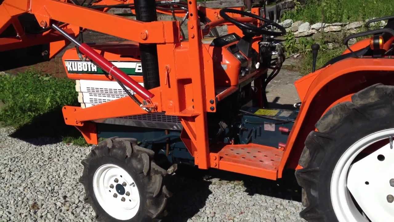 Kubota B1902 with loader