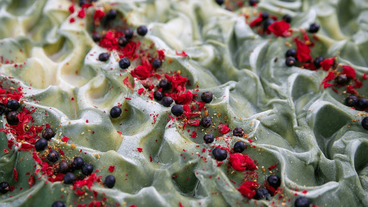 Evergreen All-Natural Soap Making + $100 Holiday Giveaway | Royalty Soaps